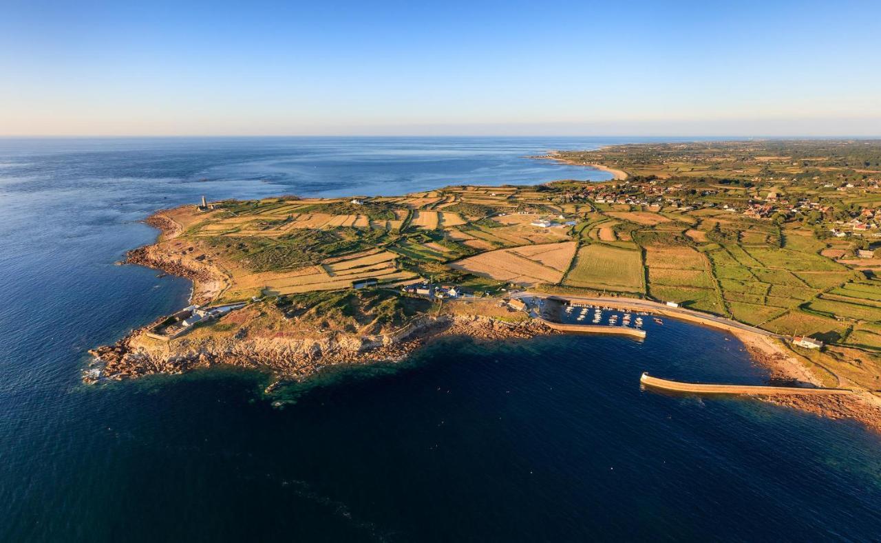 Maison Normande Proche De La Mer Et Des Commodites Villa Quettehou Exteriör bild